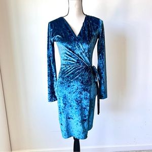 TRUE DESTINY Crushed Velvet Faux Wrap Long Sleeve Body Con Dress—SZ. Small